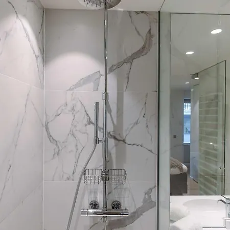 Unique High-end In The Center Of At 50m From Beach Daire